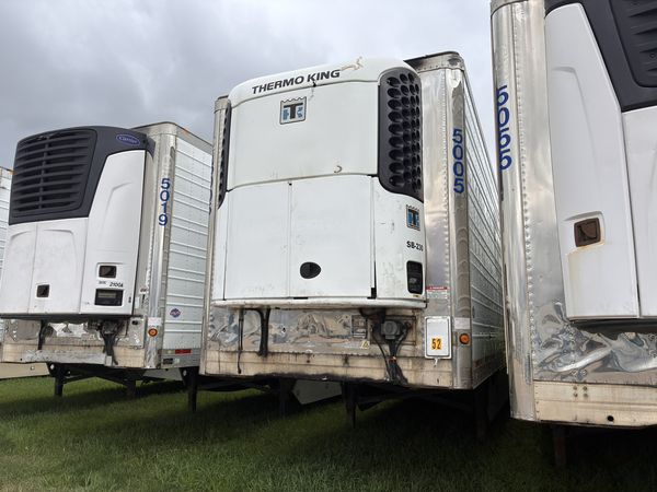 2012 Utility 3000R Reefer Trailer- Thermo King SB230