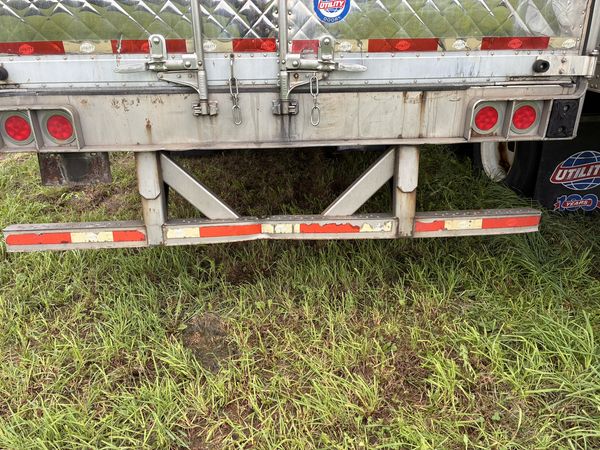 2012 Utility 3000R Reefer Trailer- Carrier X2 2100