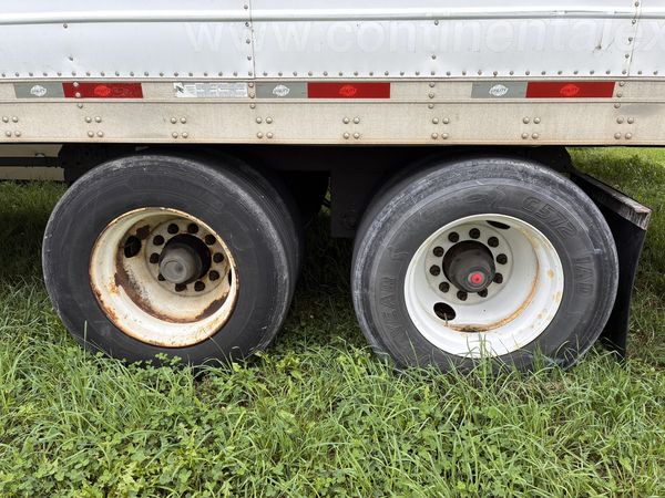 2012 Utility 3000R Reefer Trailer- Thermo King SB230