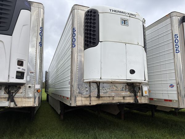 2012 Utility 3000R Reefer Trailer- Thermo King SB230