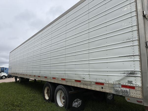 2012 Utility 3000R Reefer Trailer- Thermo King SB230