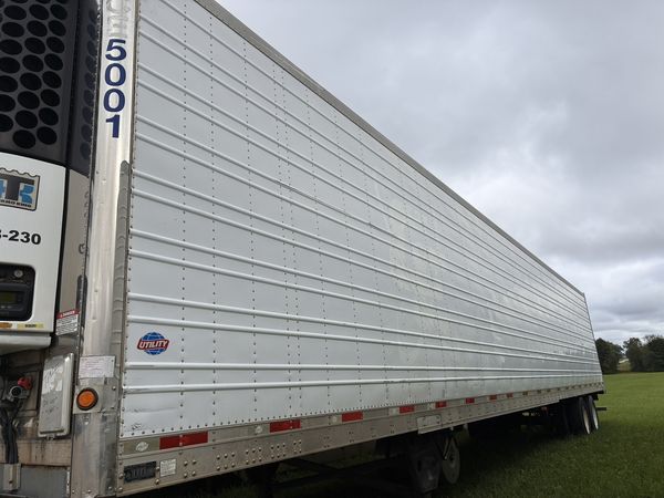 2012 Utility 3000R Reefer Trailer- Thermo King SB230