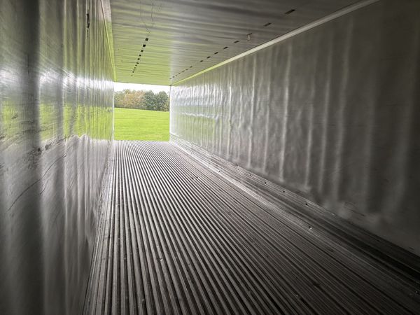 2012 Utility 3000R Reefer Trailer- Carrier X2 2100
