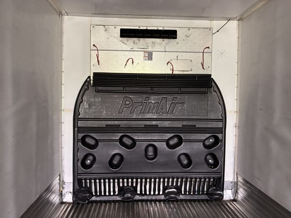 2012 Utility 3000R Reefer Trailer- Carrier X2 2100