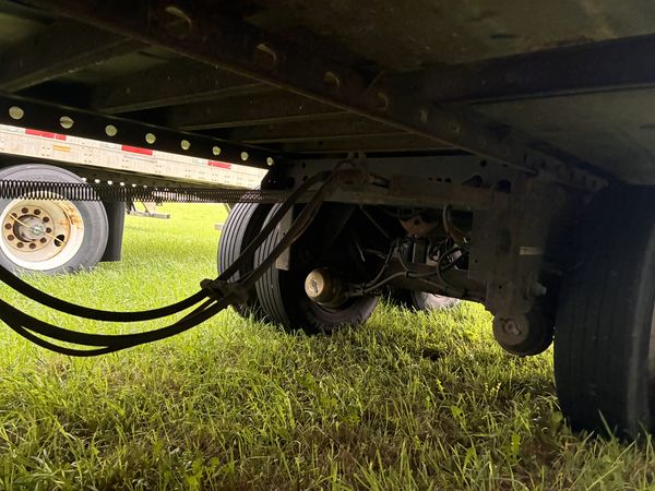 2012 Utility 3000R Reefer Trailer- Carrier X2 2100