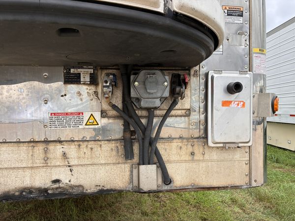 2012 Utility 3000R Reefer Trailer- Carrier X2 2100