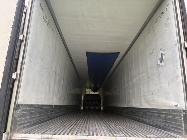 2012 Utility 3000R Reefer Trailer- Thermo King SB230