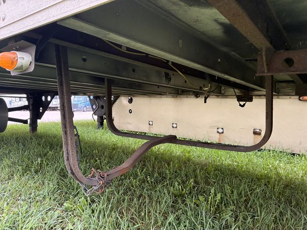2012 Utility 3000R Reefer Trailer- Thermo King SB230