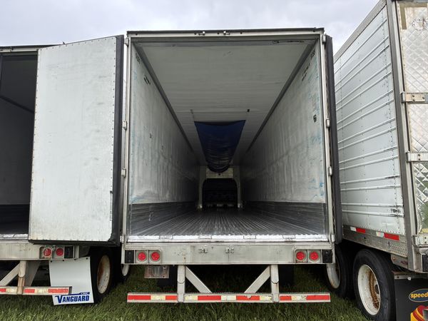 2012 Utility 3000R Reefer Trailer- Carrier X2 2100