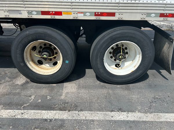 2017 Utility 3000R Multi Temp Reefer Trailer – Thermo King Precedent S-600
