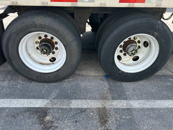 2017 Utility 3000R Multi Temp Reefer Trailer – Thermo King Precedent S-600