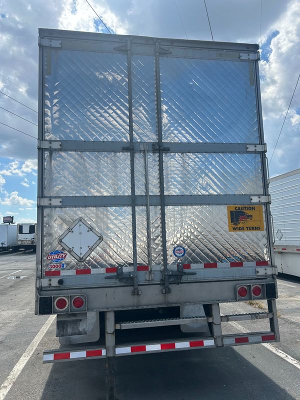 2017 Utility 3000R Multi Temp Reefer Trailer – Thermo King Precedent S-600