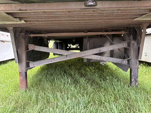 2012 Utility 3000R Reefer Trailer- Carrier X2 2100