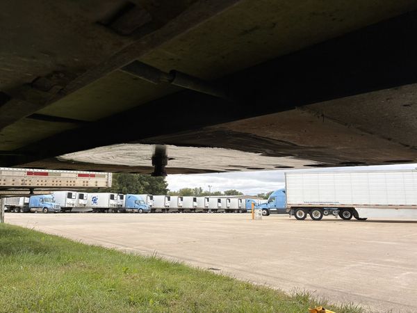 2012 Utility 3000R Reefer Trailer- Thermo King SB230