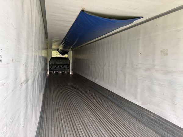 2012 Utility 3000R Reefer Trailer- Thermo King SB230