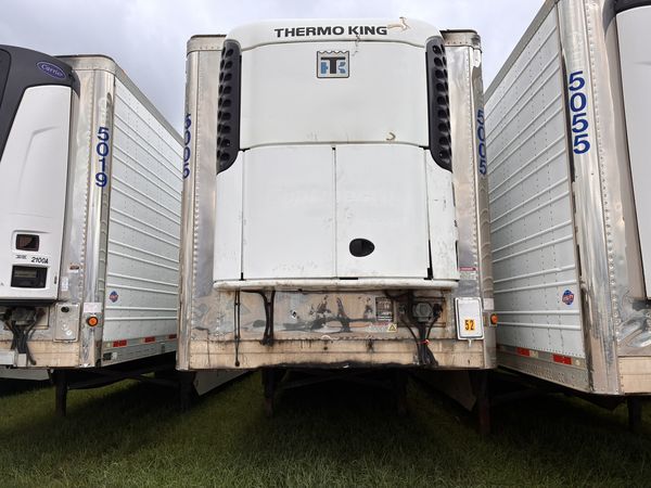 2012 Utility 3000R Reefer Trailer- Thermo King SB230