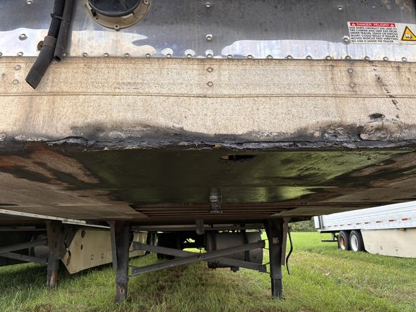 2012 Utility 3000R Reefer Trailer- Carrier X2 2100
