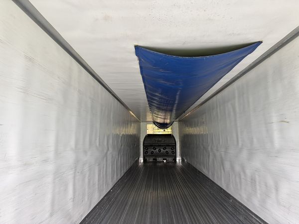 2012 Utility 3000R Reefer Trailer- Thermo King SB230