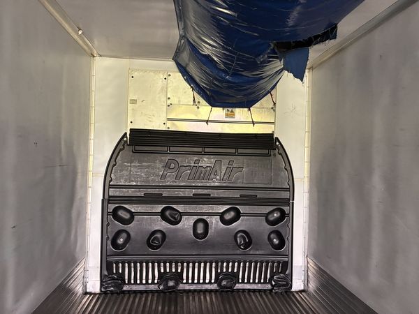 2012 Utility 3000R Reefer Trailer- Thermo King SB230
