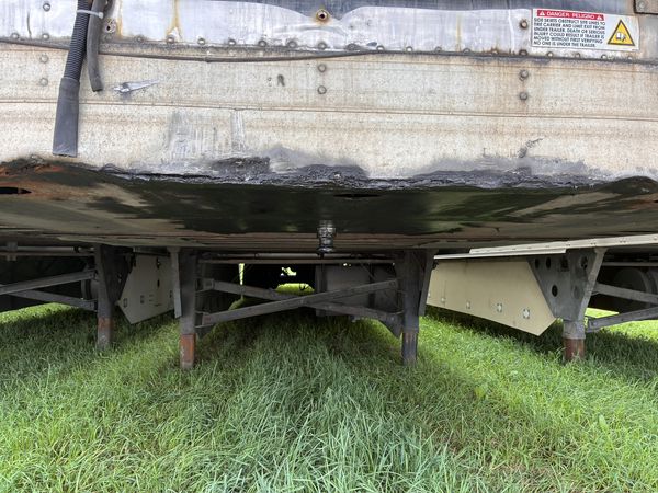 2012 Utility 3000R Reefer Trailer- Carrier X2 2100